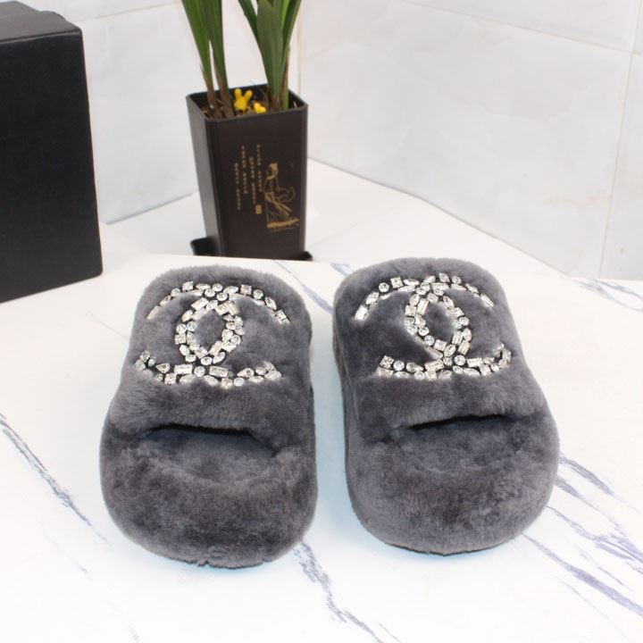 Ch*el slippers